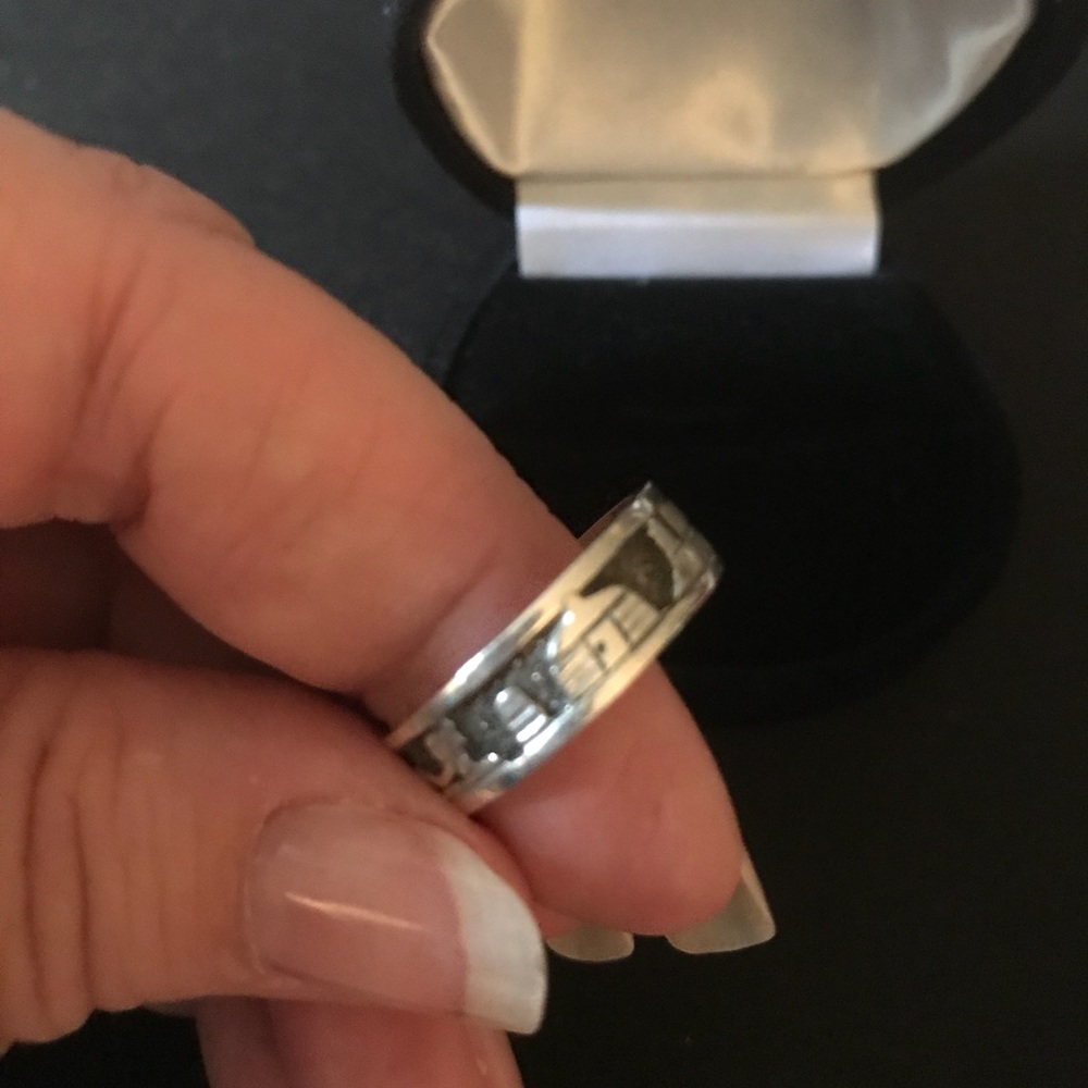 Tom & Sue Kee storytellers ring sterling  sz 9.25